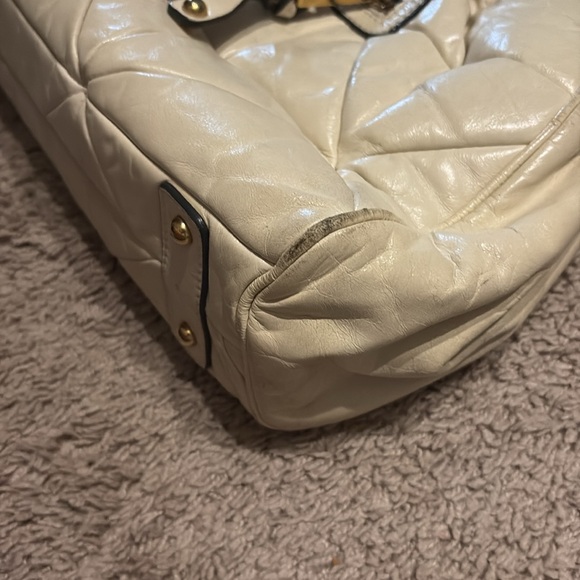 Elegant White Quilted Handbag Marc Jacob’s - Picture 8 of 10